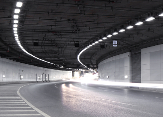 隧道照明系统安装用手拉葫芦的应用
